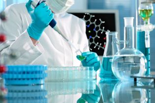 Jaką stawką należy opodatkować zakup wewnątrzwspólnotowy podłoży do badań laboratoryjnych